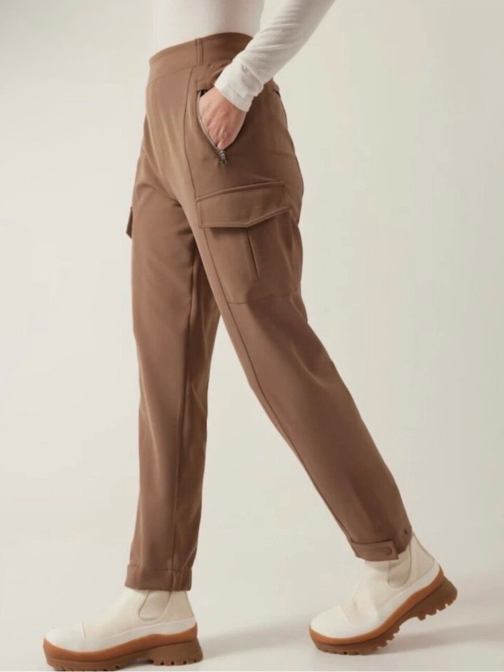Athleta Endless High Rise Cargo Pant Taupe Brown Size 2